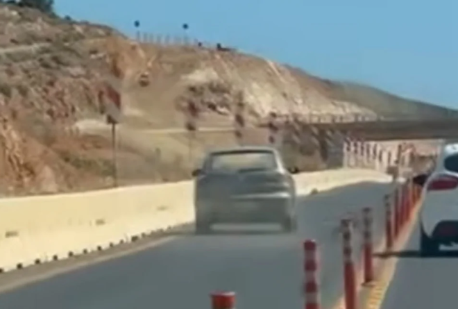 Κρήτη: Οδηγός «ξήλωσε» κολωνάκια  και πέρασε στο αντίθετο ρεύμα για να προσπεράσει