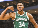 NBA: «Κλείνει το μάτι» στους Χιτ ο Αντετοκούνμπο