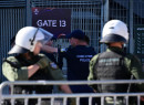 Ένταση πριν τον τελικό στο ΟΑΚΑ – Επεισόδια και επέμβαση της αστυνομίας