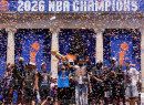 NBA: «Έπεσε» η Νέα Υόρκη στους πανηγυρισμούς για τον τίτλο (vid)