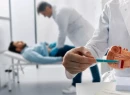 Νέο «καμπανάκι» για καρκίνο σε νεαρές ηλικίες: Ποιες μορφές αυξάνονται ανησυχητικά πριν τα 50