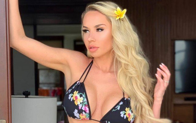 Η Claudia Fijal ξέρει πώς να τραβάει πάνω της τα βλέμματα (pics)