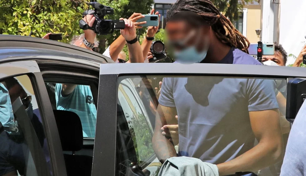 A generic square placeholder image with rounded corners in a figure.