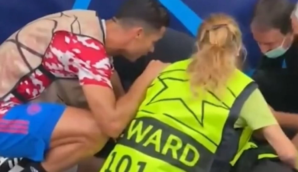 A generic square placeholder image with rounded corners in a figure.