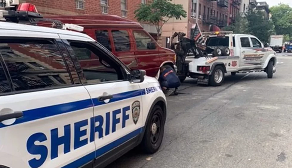 A generic square placeholder image with rounded corners in a figure.