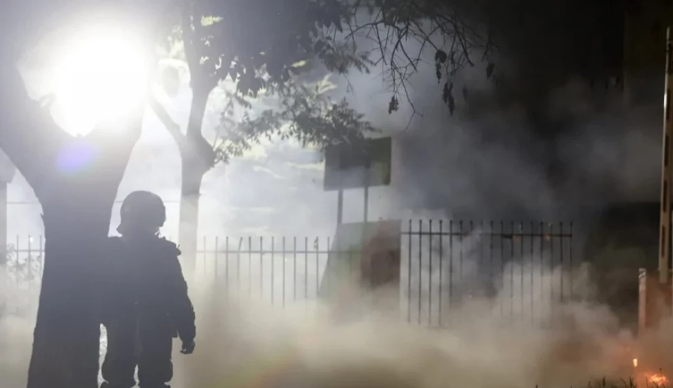 A generic square placeholder image with rounded corners in a figure.