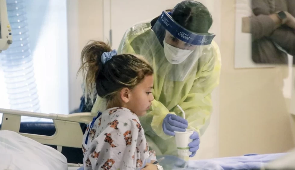 A generic square placeholder image with rounded corners in a figure.