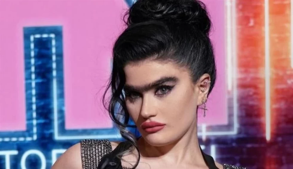 A generic square placeholder image with rounded corners in a figure.