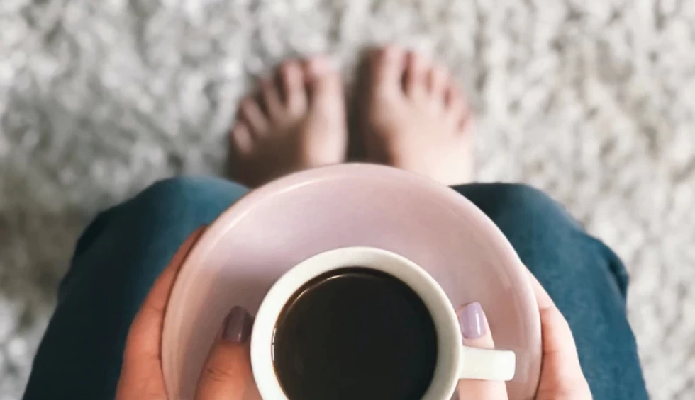 A generic square placeholder image with rounded corners in a figure.