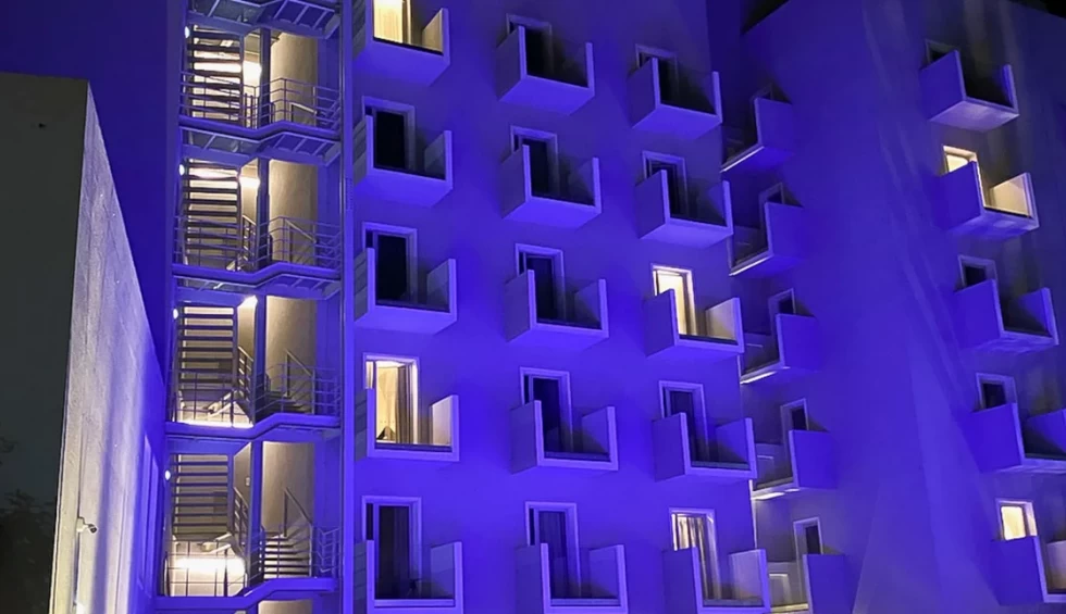 A generic square placeholder image with rounded corners in a figure.