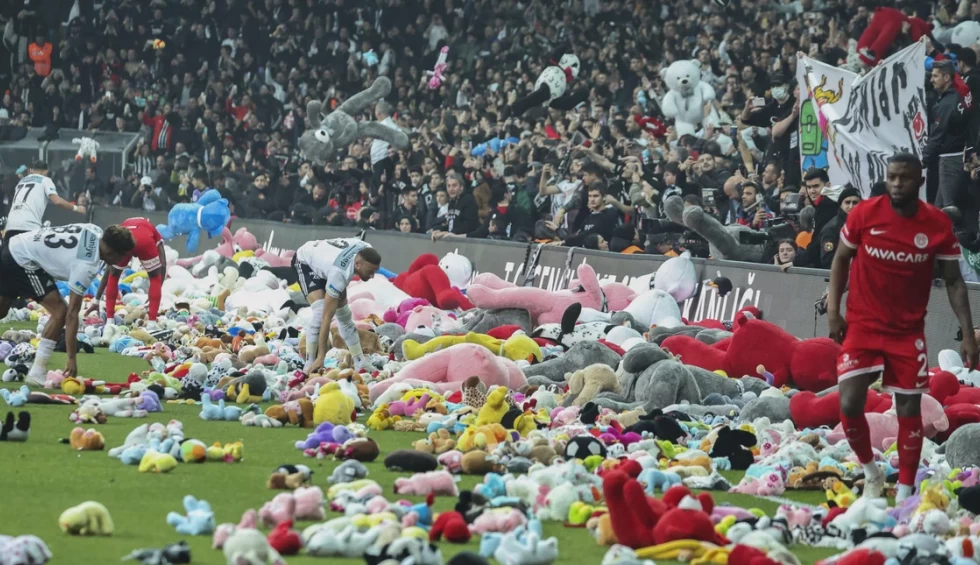 A generic square placeholder image with rounded corners in a figure.