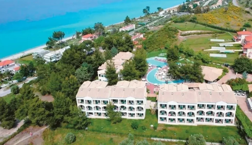 A generic square placeholder image with rounded corners in a figure.