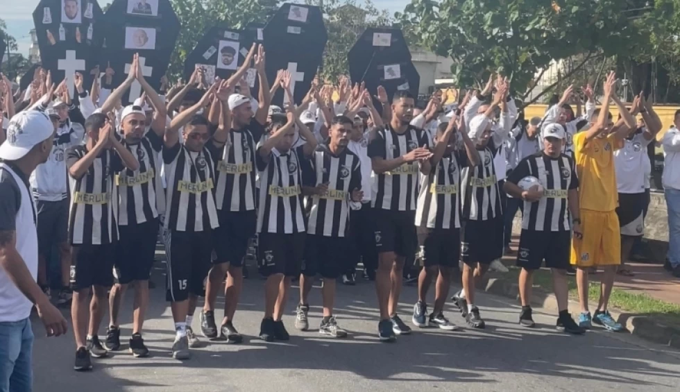 A generic square placeholder image with rounded corners in a figure.