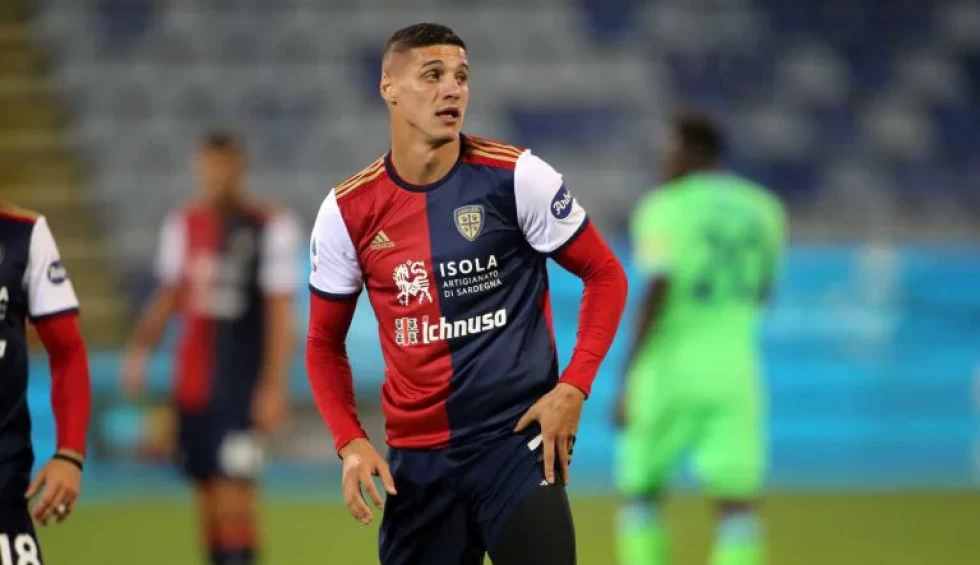 A generic square placeholder image with rounded corners in a figure.