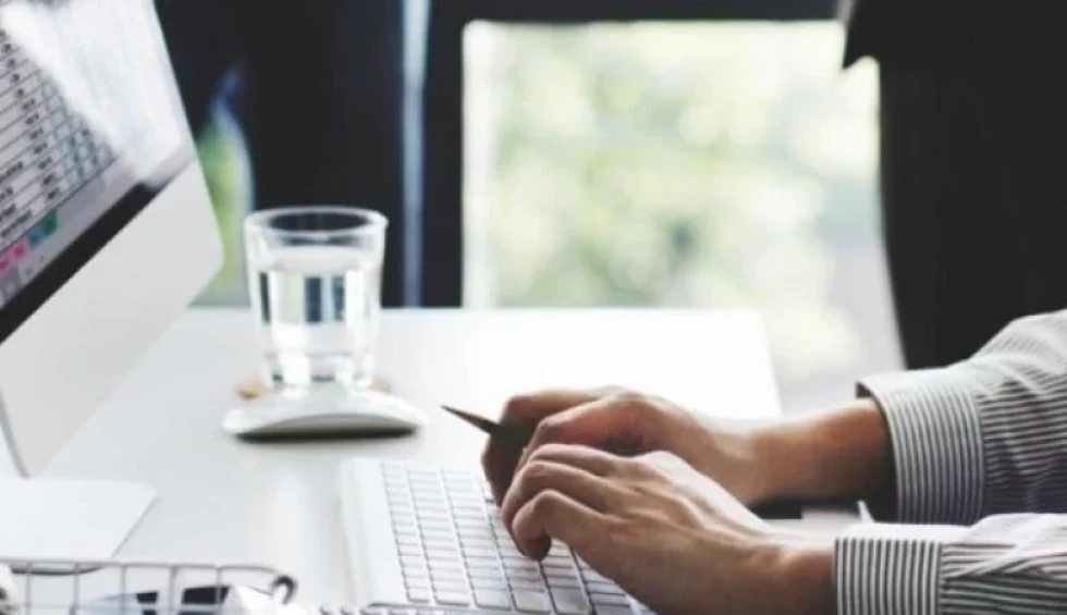 A generic square placeholder image with rounded corners in a figure.