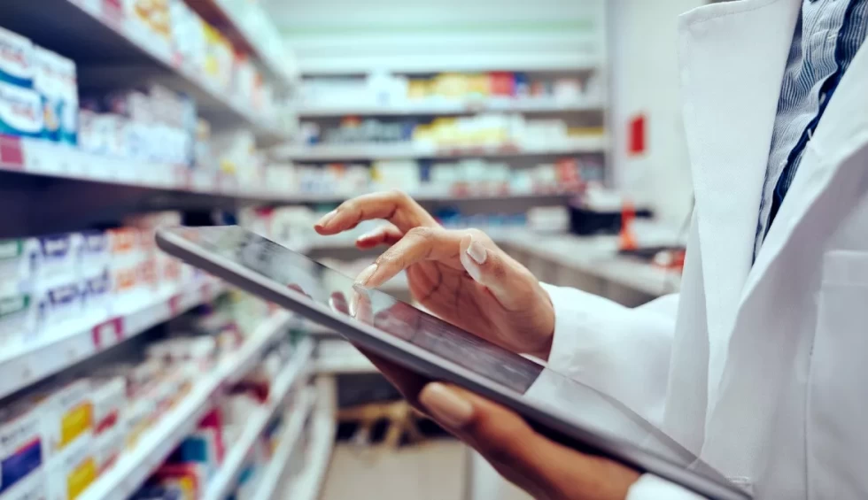 A generic square placeholder image with rounded corners in a figure.