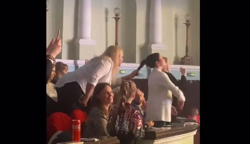 A generic square placeholder image with rounded corners in a figure.