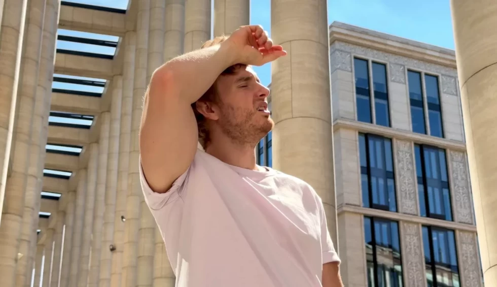 A generic square placeholder image with rounded corners in a figure.