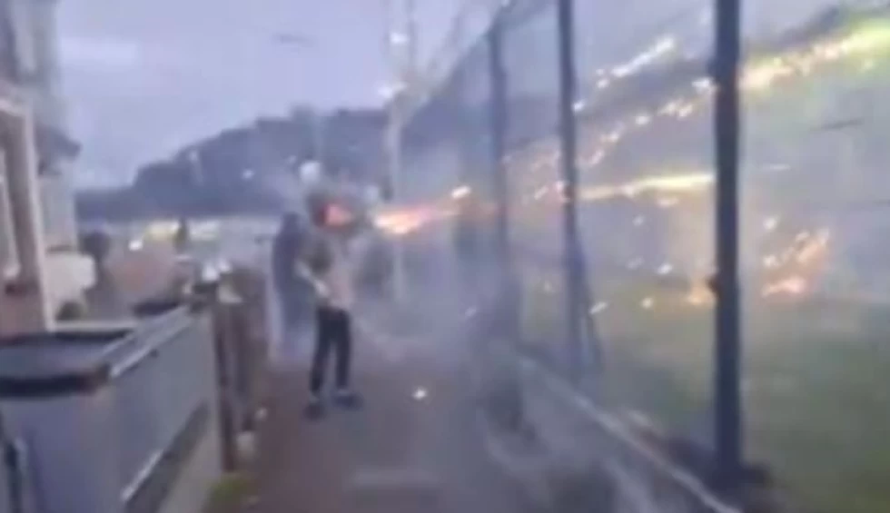 A generic square placeholder image with rounded corners in a figure.