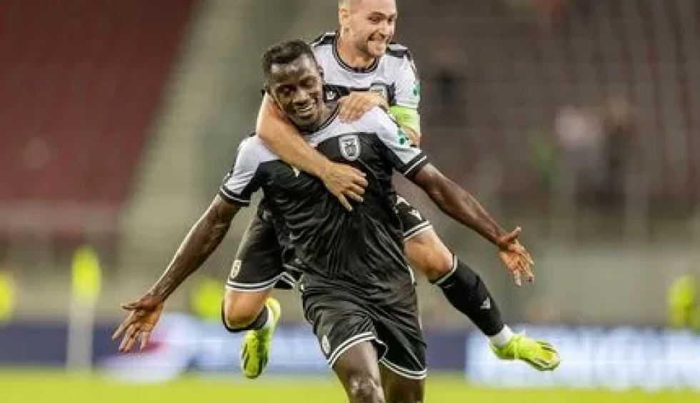 A generic square placeholder image with rounded corners in a figure.