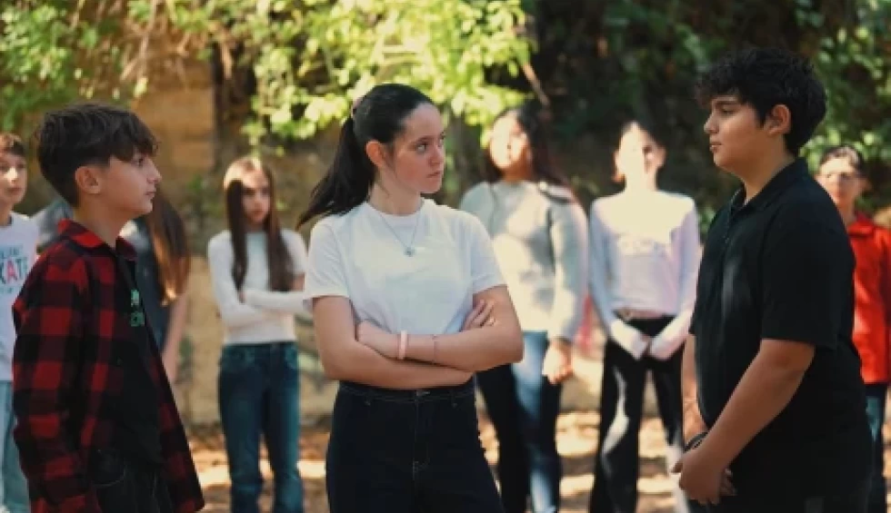 A generic square placeholder image with rounded corners in a figure.