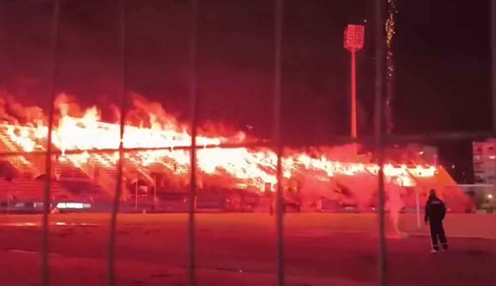 A generic square placeholder image with rounded corners in a figure.