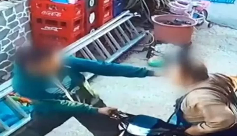 A generic square placeholder image with rounded corners in a figure.