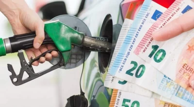 Η κυβέρνηση προαναγγέλλει νέα μέτρα για την ακρίβεια-Τι είπαν Μαρινάκης και Θεοδωρικάκος