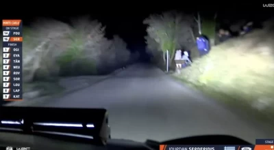 Έλληνας οδηγός ράλι «απαθανάτισε» κατά λάθος ζευγάρι σε...προσωπικές στιγμές