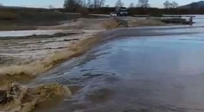 Λαγκαδάς: Υπερχείλισε ο χείμαρρος Μπογδάνας-Διακόπηκε η κυκλοφορία