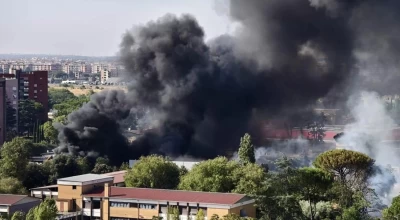 Ισχυρή έκρηξη σε βενζινάδικο-Τραυματίστηκαν πυροσβέστες και αστυνομικοί!