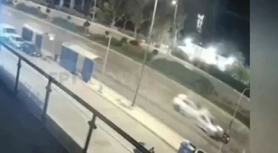 Λεωφόρος Βουλιαγμένης: Η στιγμή που το ΙΧ «καρφώνεται» και σκοτώνει την 64χρονη (vid)