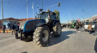 Θεσσαλονίκη: Αγρότες έφτασαν στο λιμάνι με τρακτέρ