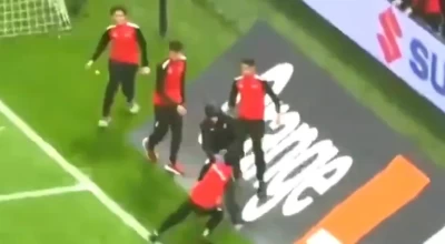 Κόπα Άφρικα: Το «έλα να δεις» με την πετσέτα του Μεντί!