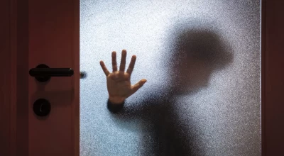 Ανήλικος έδωσε 10.000 ευρώ  σε συμμορία ανηλίκων για να μη τον ενοχλούν!