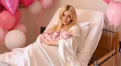 Κατερίνα Καινούργιου: Οι πρώτες φωτογραφίες με την κόρη της (pics)