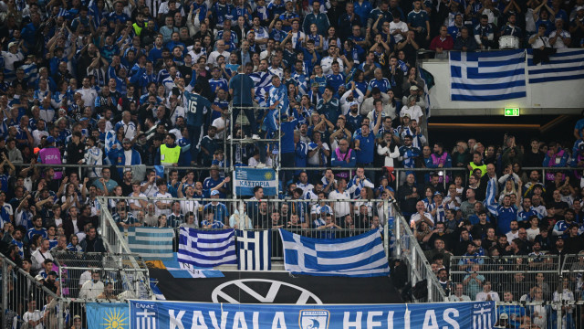 Εθνική Ελλάδας: O Ηρακληδέας που έγινε viral και έφερε γούρι (vid)
